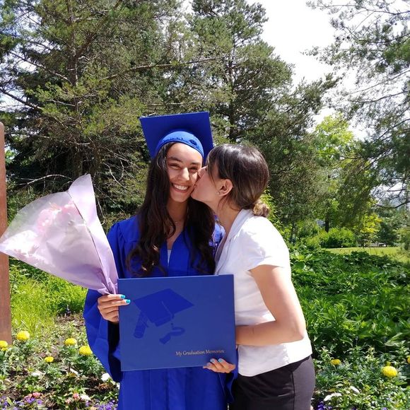 Meet your Posher, Manal - Picture 1 of 1